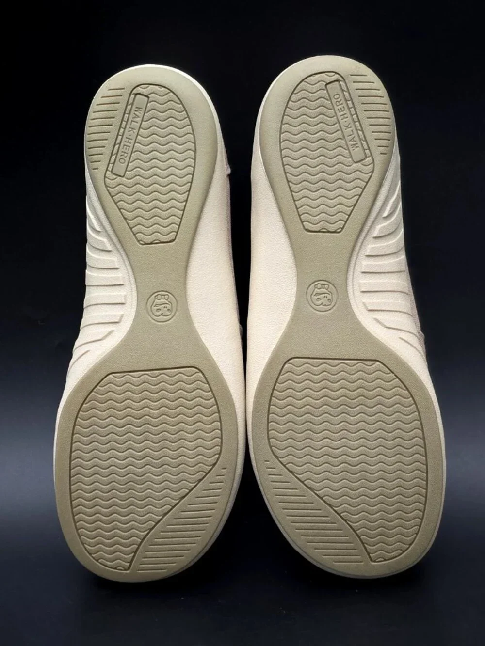 Walk Hero Comfort & Support Beige Slip-On Loafers Casual Shoes Women's Size 9.5